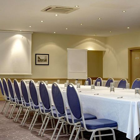 אלטרינצ'אם Cresta Court Hotel מראה חיצוני תמונה