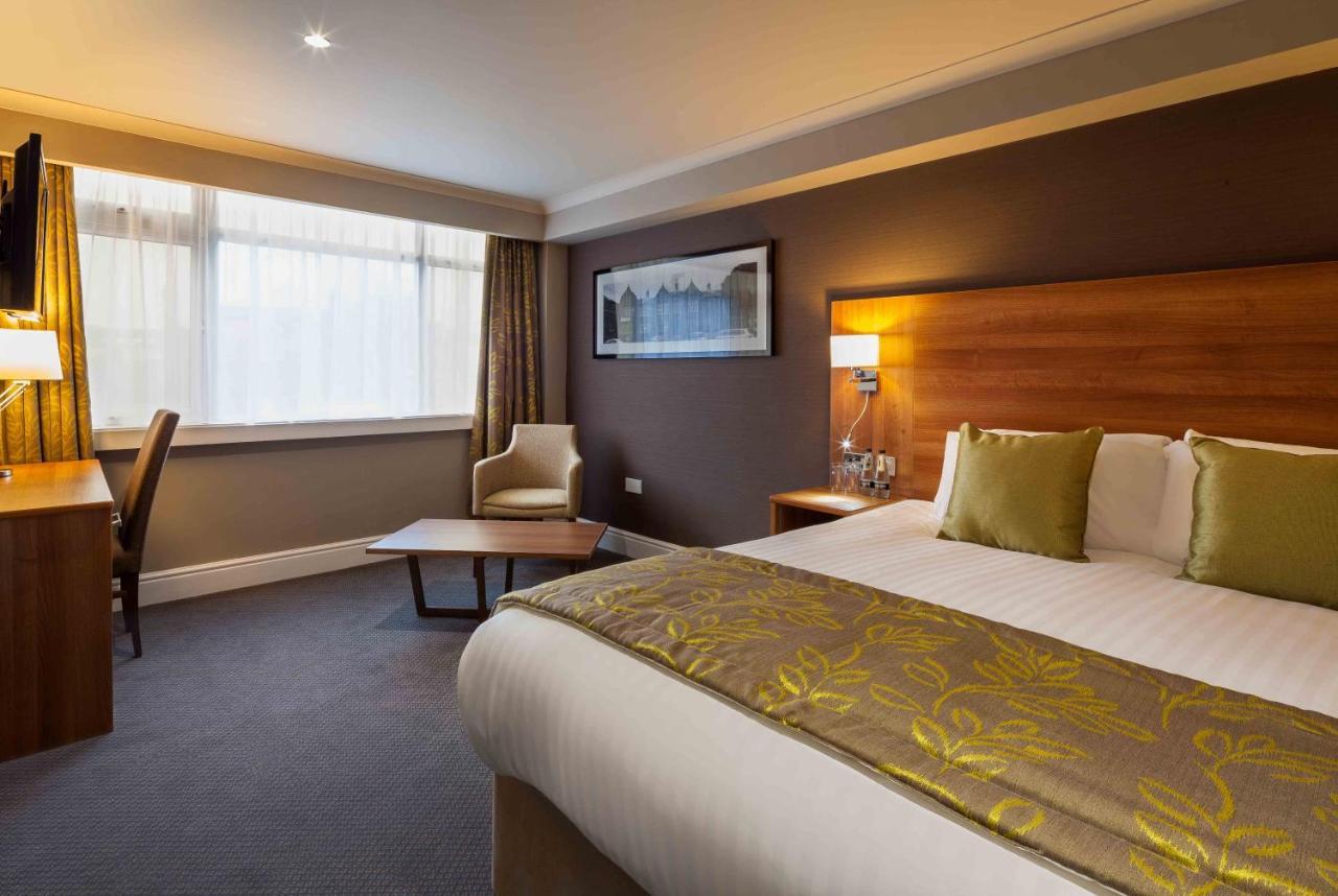 אלטרינצ'אם Cresta Court Hotel מראה חיצוני תמונה
