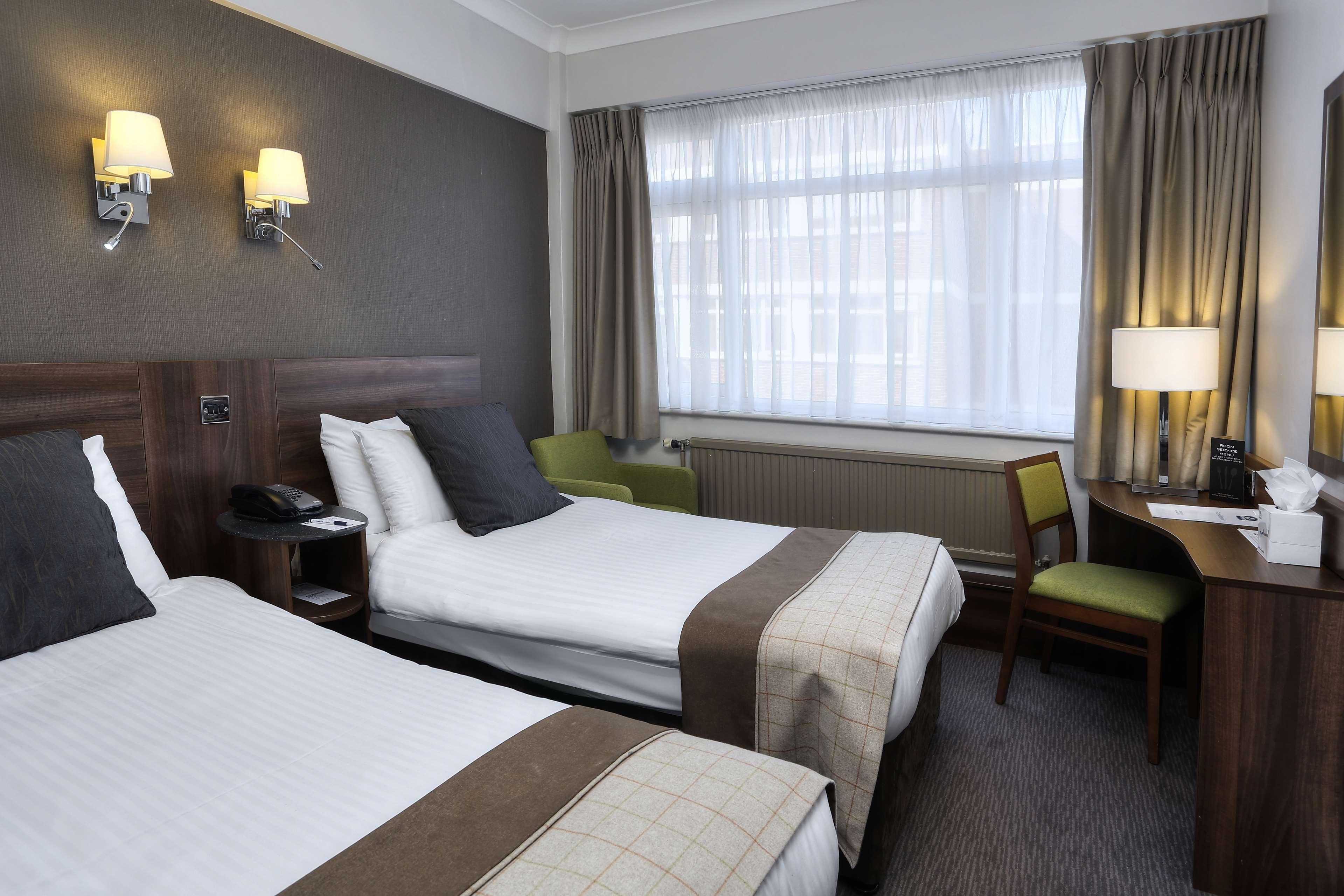 אלטרינצ'אם Cresta Court Hotel מראה חיצוני תמונה